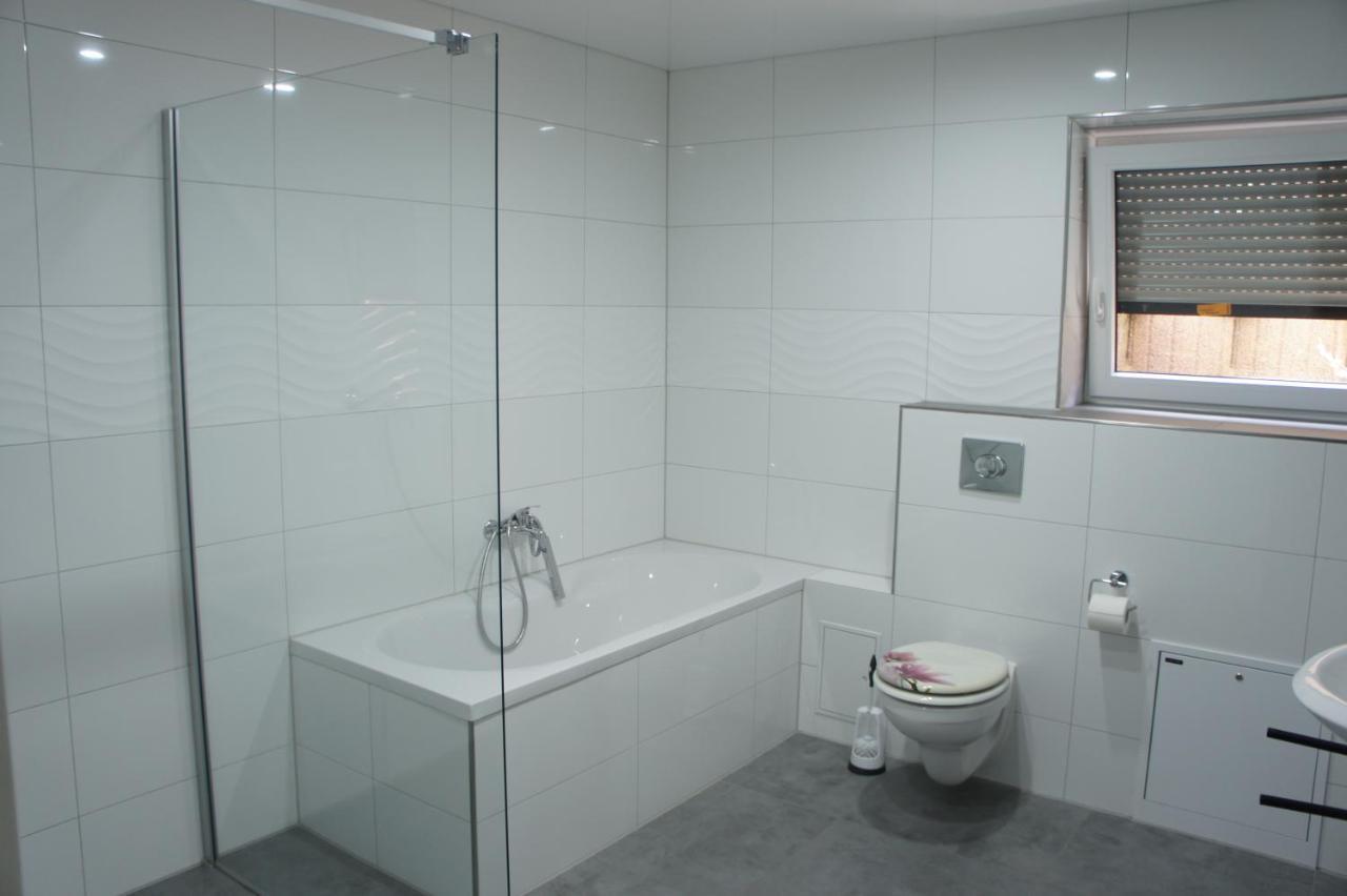2- Zimmer-Wohnung Weilerswist Buitenkant foto